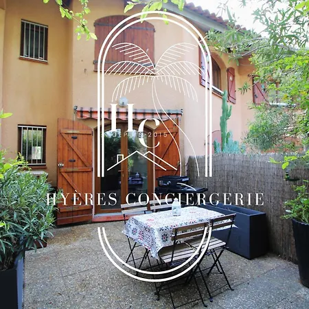 Apartment Triplex Le Port D'hyeres-400m-clim Wifi Parking By Hc Hyeres